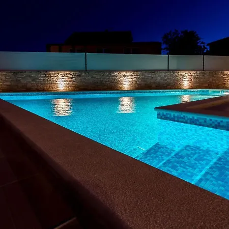 In Near & Pool