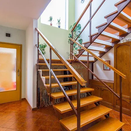 In Near & Pool Дом отдыха Пула